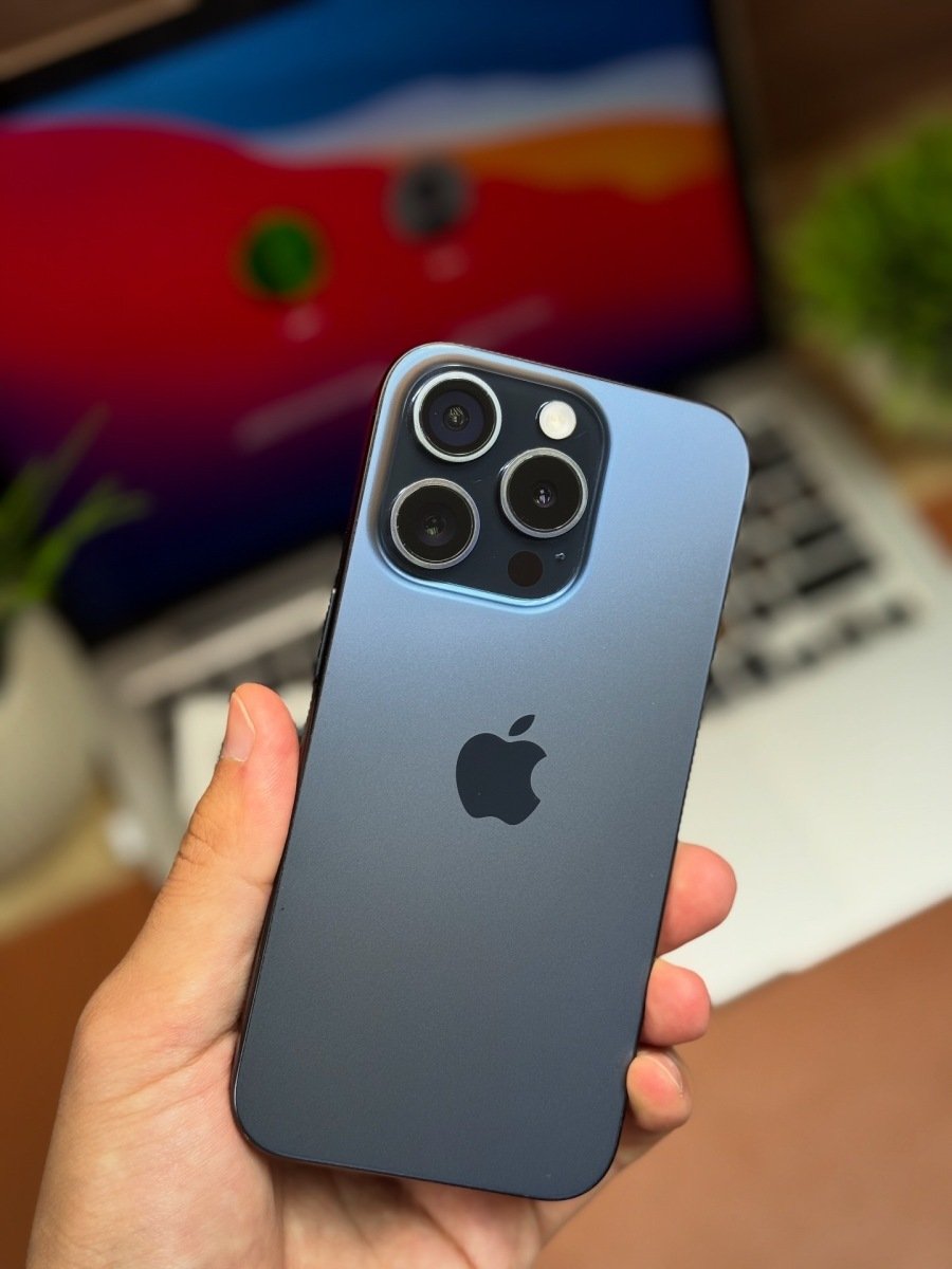 iPhone 15 про 256ГБ АКБ 87% идеальное состояние