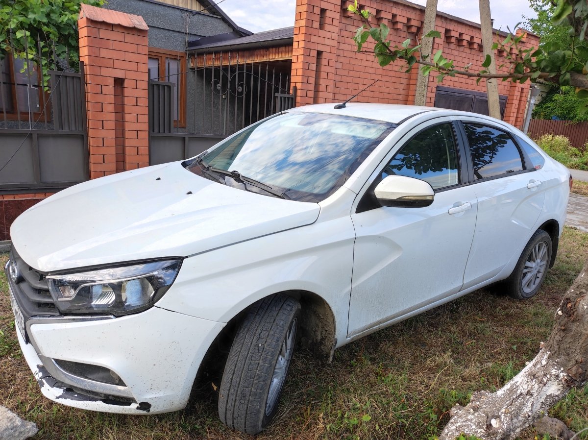 Lada Vesta GFL 110 срочно 2017 год на газу.