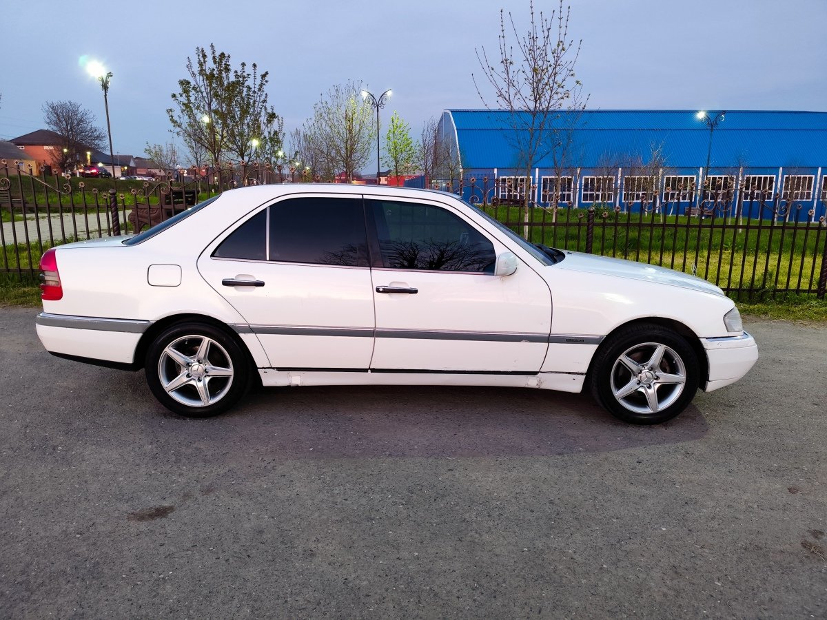 Мерседес w202