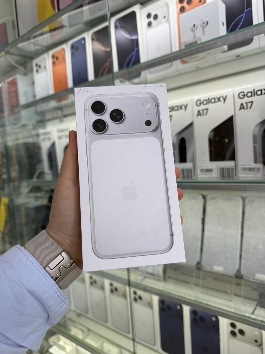 17 PRO Мах S256Gb  Silver E-Sim  🍏 Новый