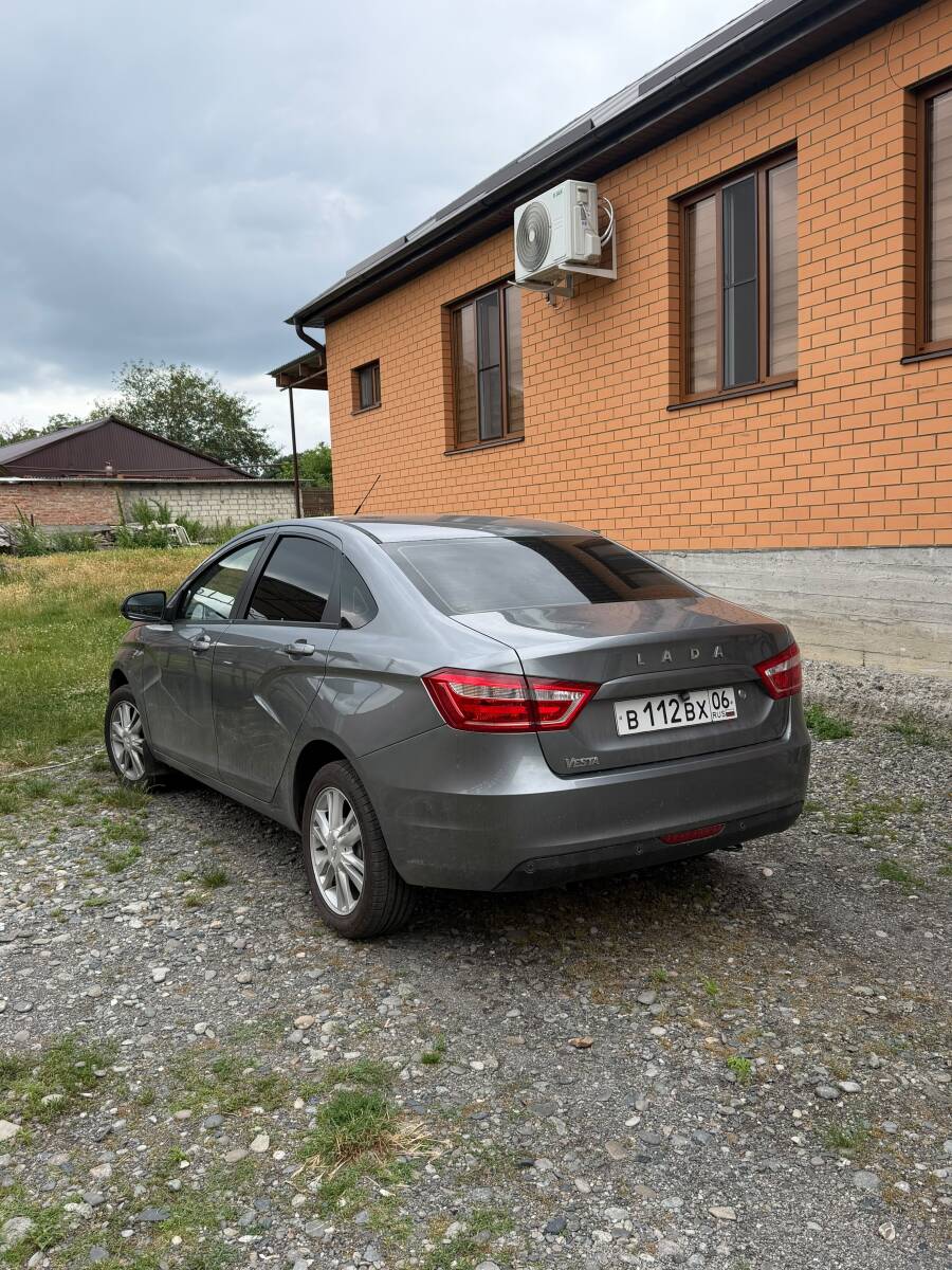 Лада Веста