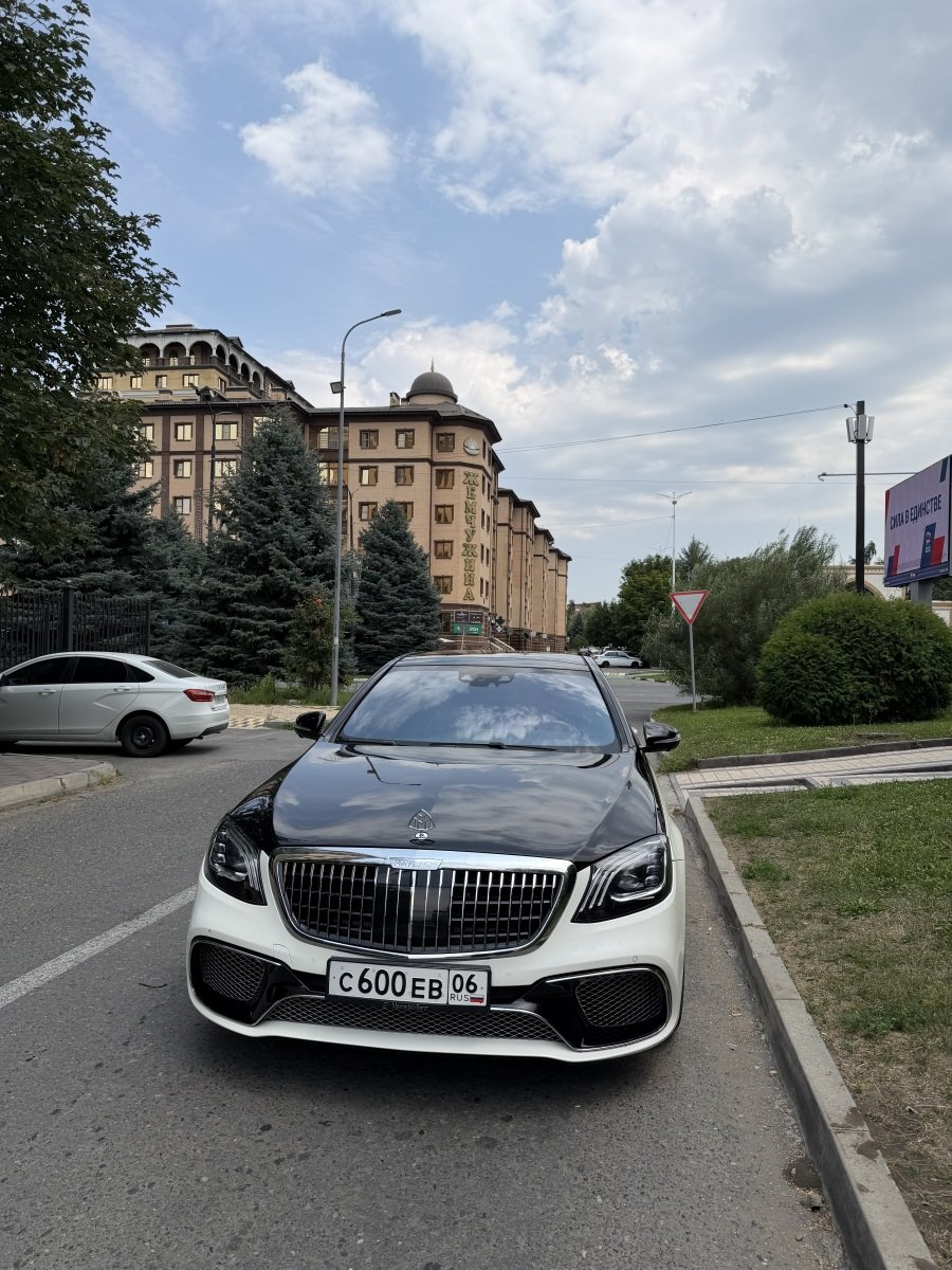 Майбах 222