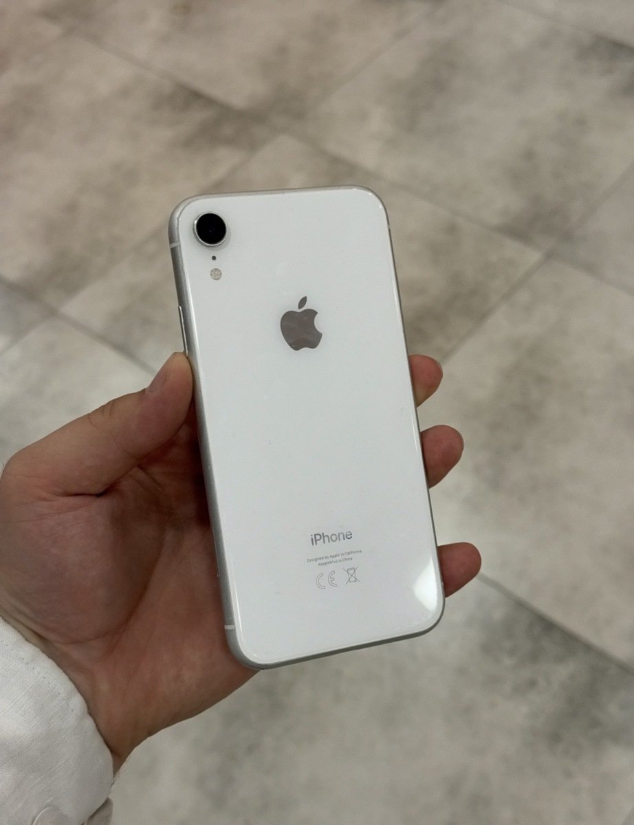 iPhone XR 64