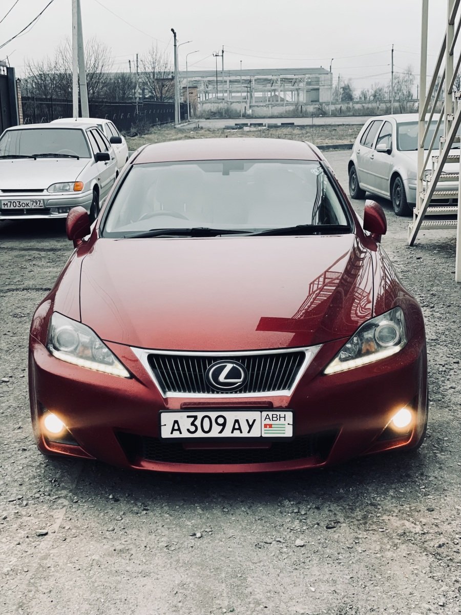 Лексус is350