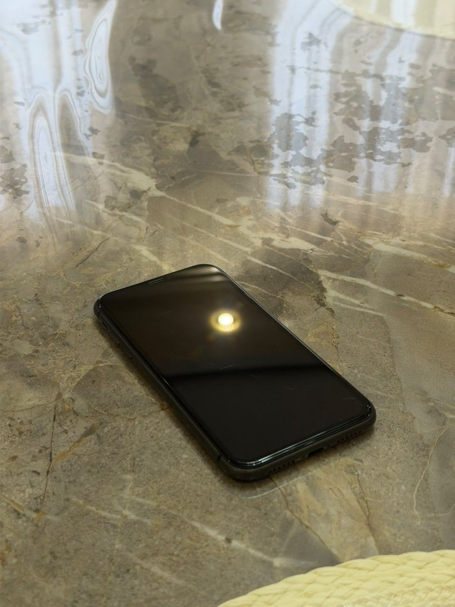 iPhone 11.