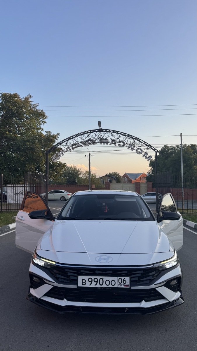 Продаю Hyundai Elantra (2023 )