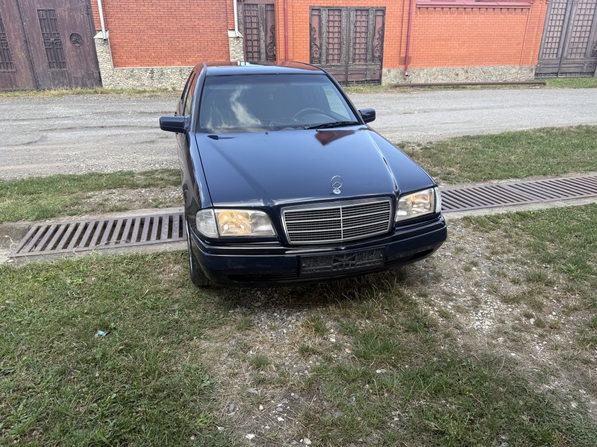 Mercedes Benz