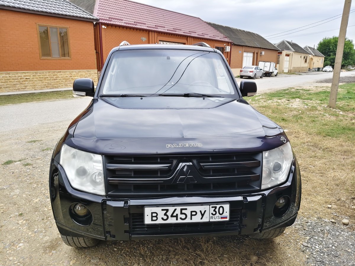 Mitsubishi Pajero 4