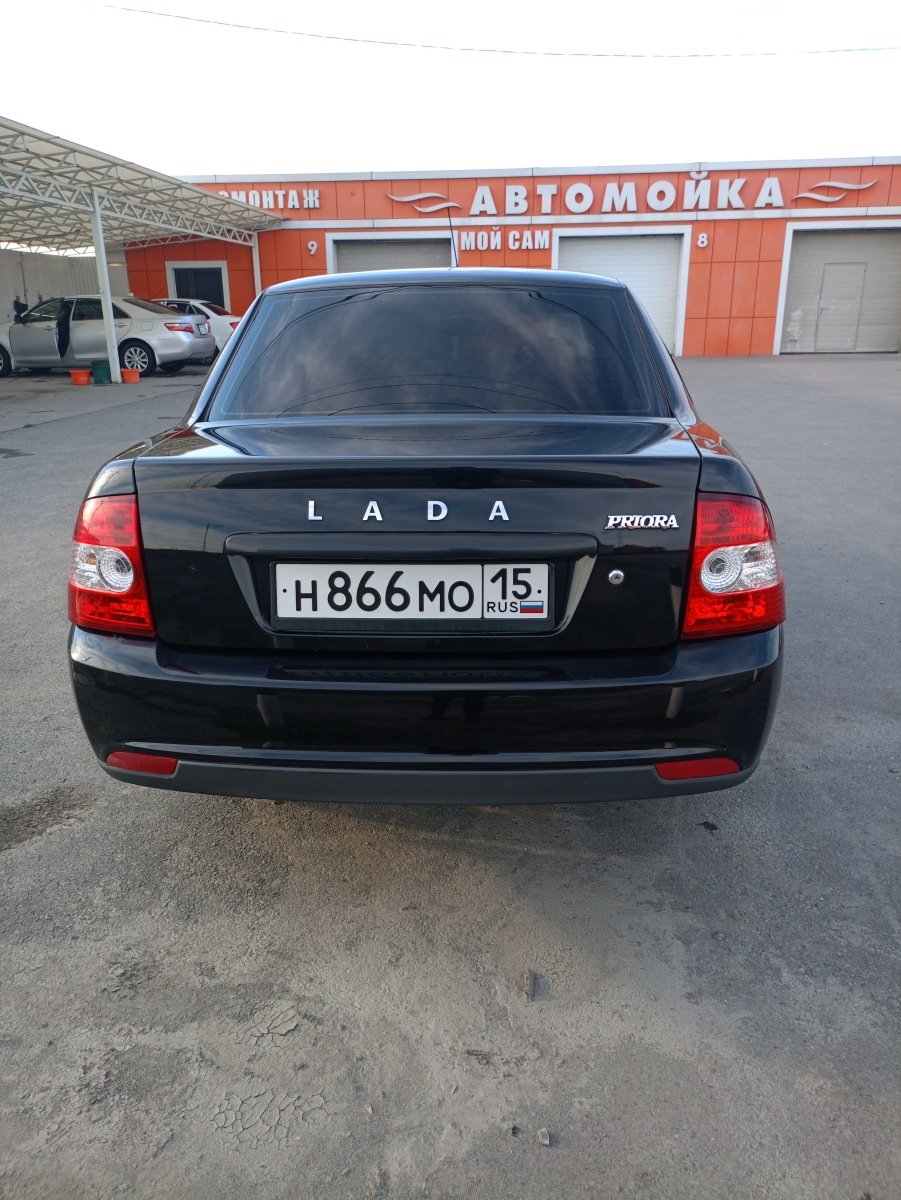 Продам приору 2012 год