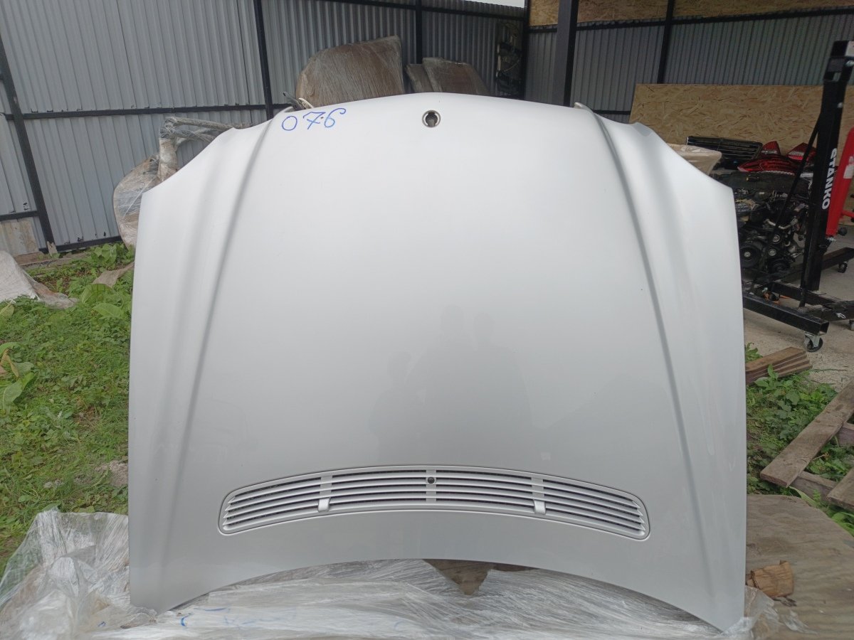 Капот на Mercedes w211