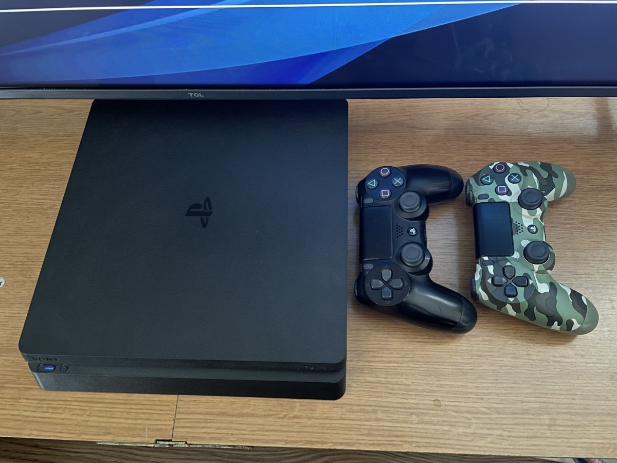 Sony playstation 4 slim 1tb