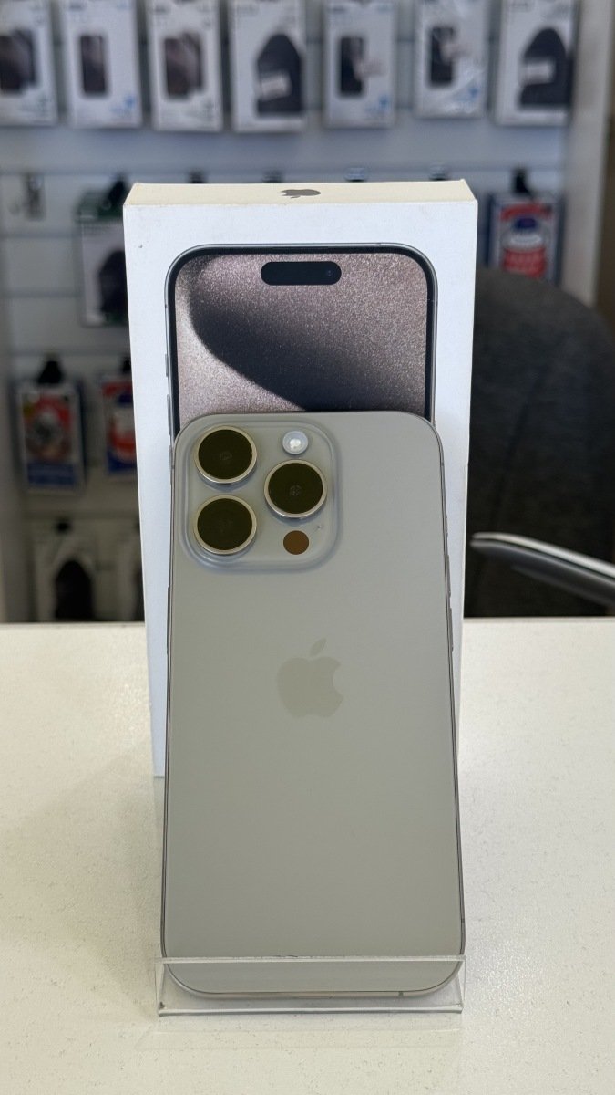 IPHONE 15 Pro 256gb 87%