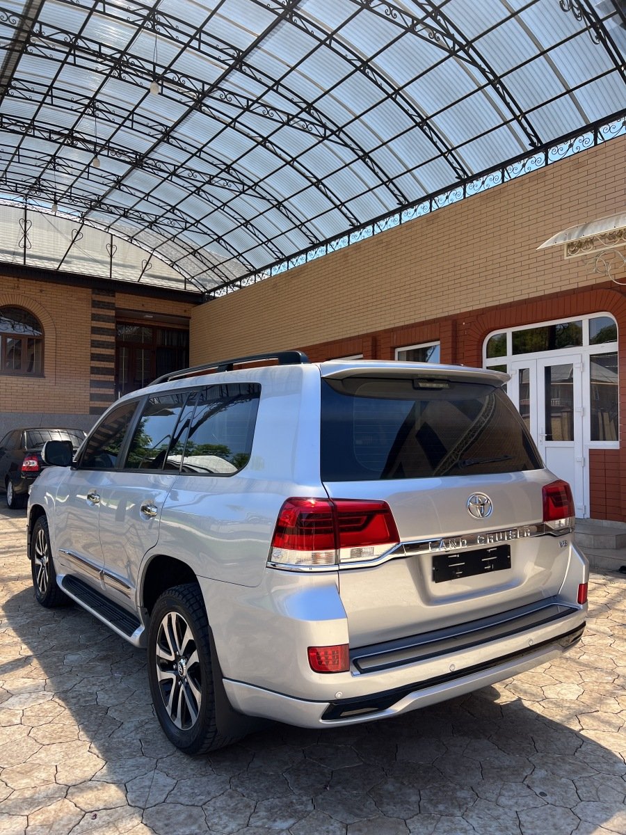 Land Cruiser 200