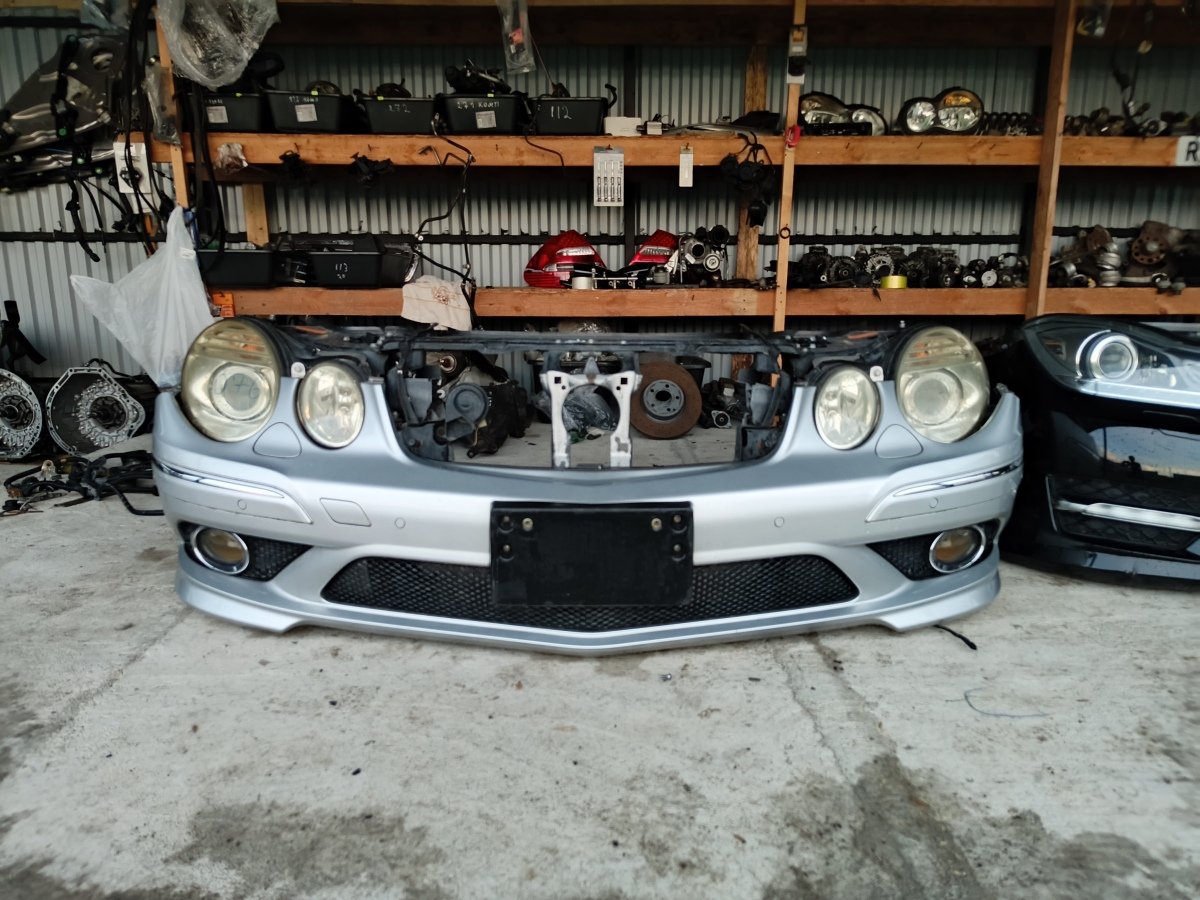 Передний бампер на Mercedes w211