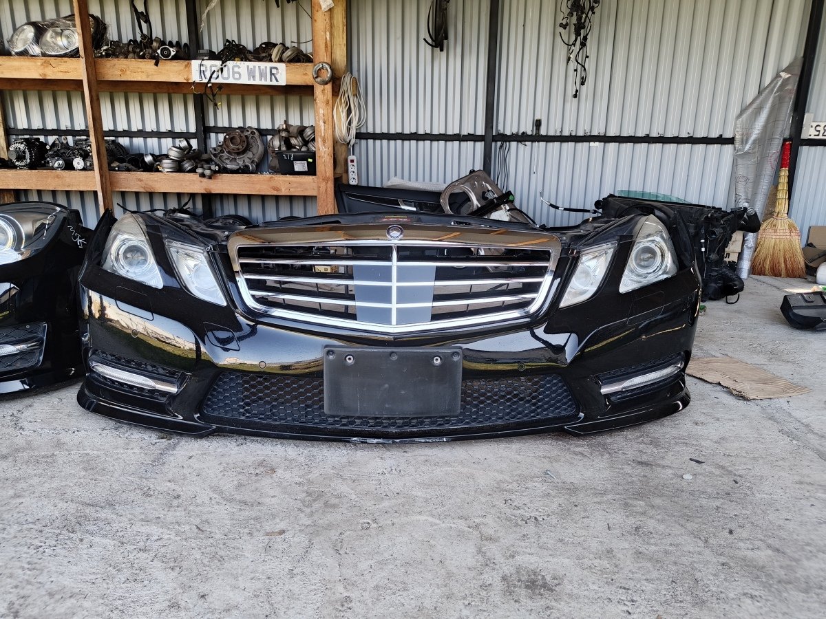 Передний бампер на Mercedes w212