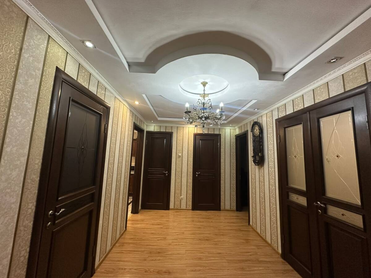 Продается 3 комнатная квартира