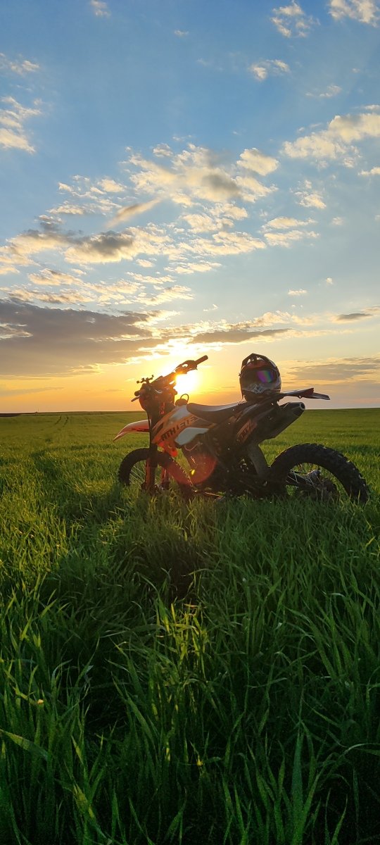Ассламу алейкум продам эндуро мот 300куб
