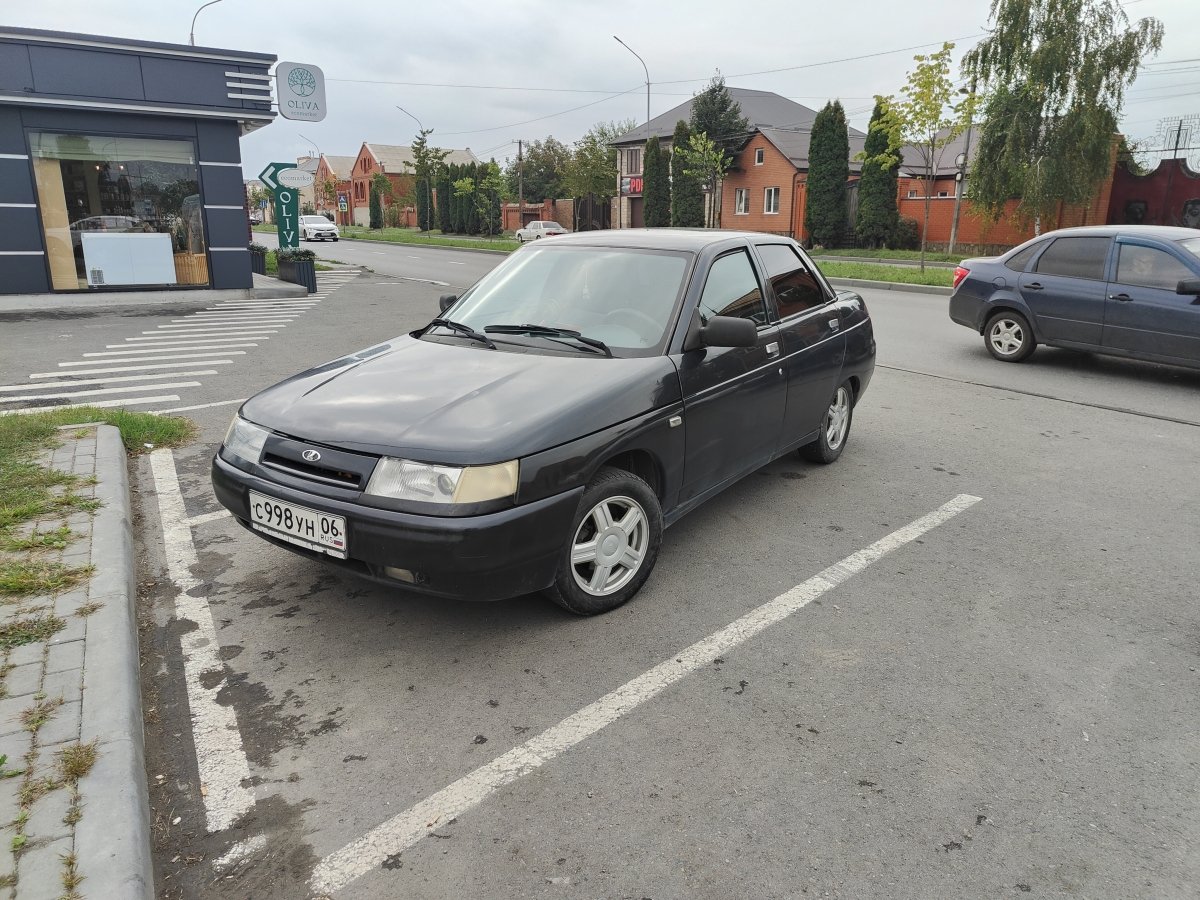 Продаю ваз 2110