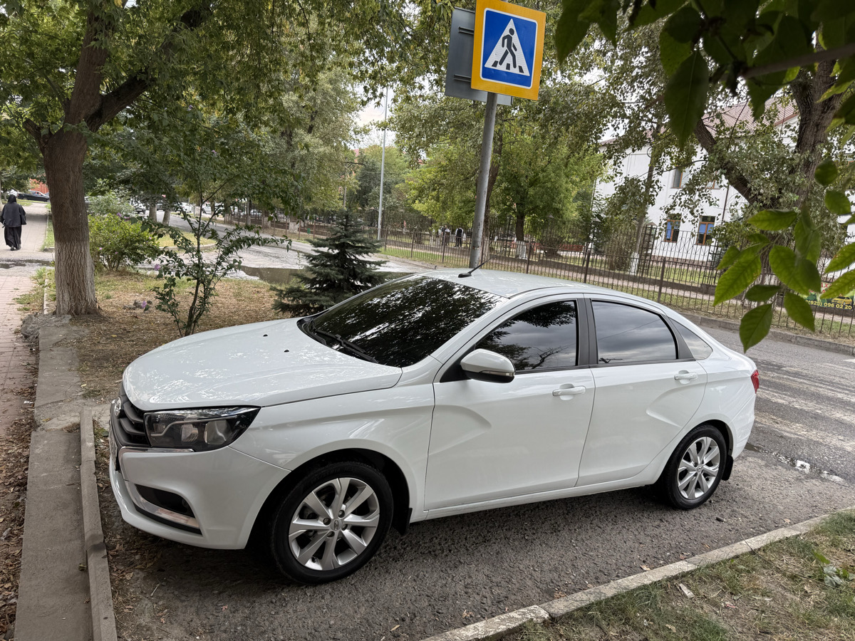 Рустам Евлоев